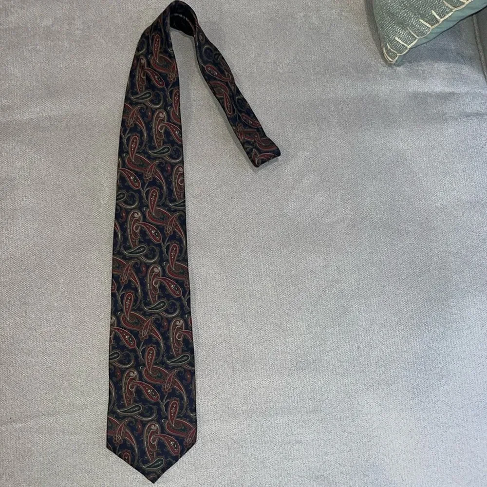 Vintage Foley’s Bert Pulitzer collectors edition